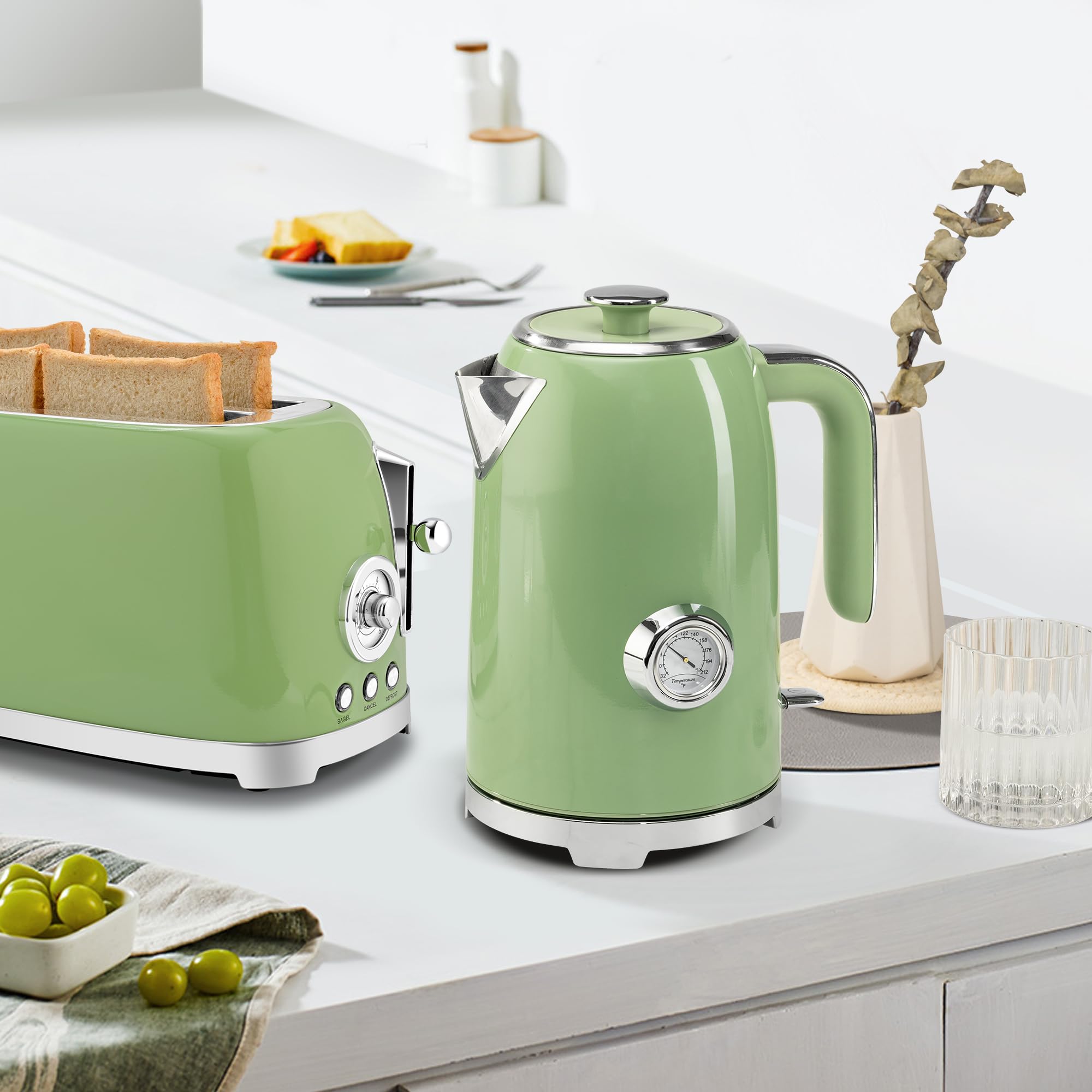 SUSTEAS Electric Kettle & Toaster